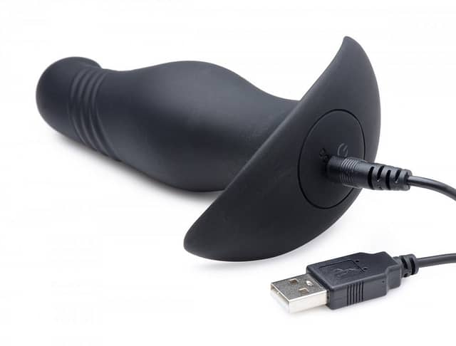Thumping Rippled Anal Plug Charging