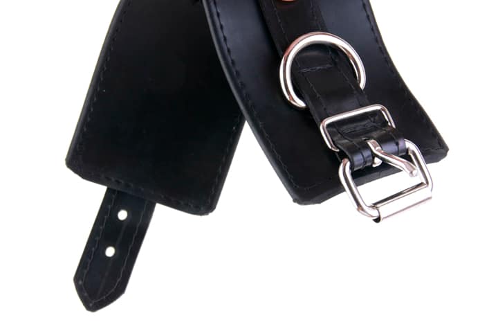 Professional Rubber Cuff Double Close Up