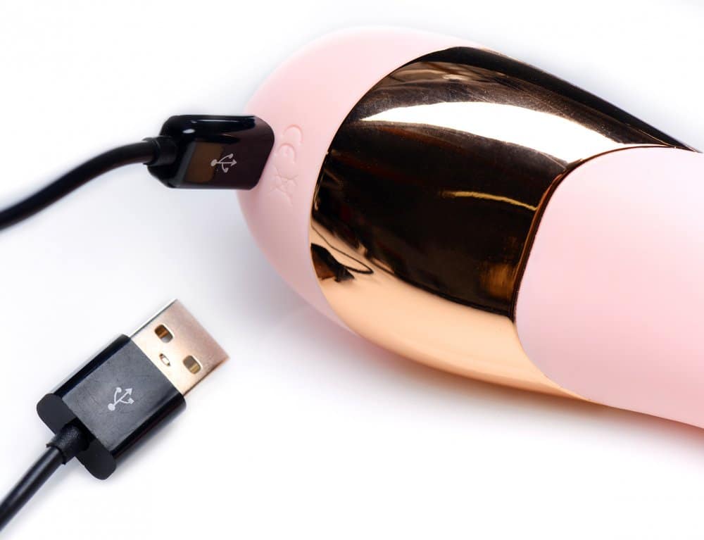Rub & Suck Clitoris Stimulator Charging