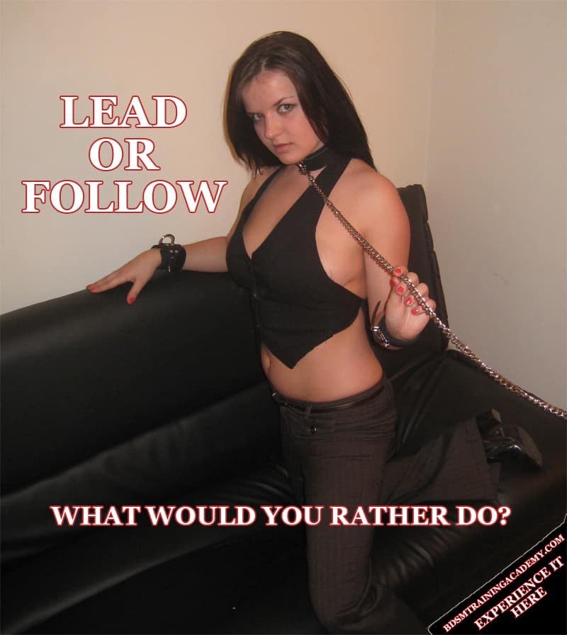 Onlaynda baland poshnali etiklarda jinsiy aloqa